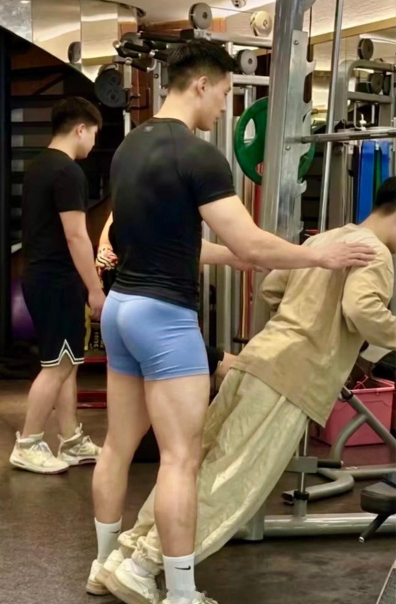 这种健身房教练才能续课： 