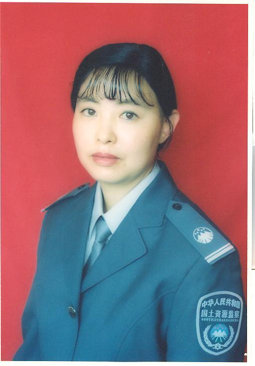 张玉梅，女，出生于绥中县小庄子乡孤家子村，大学毕业于锦州师范学院，航天英雄杨利伟