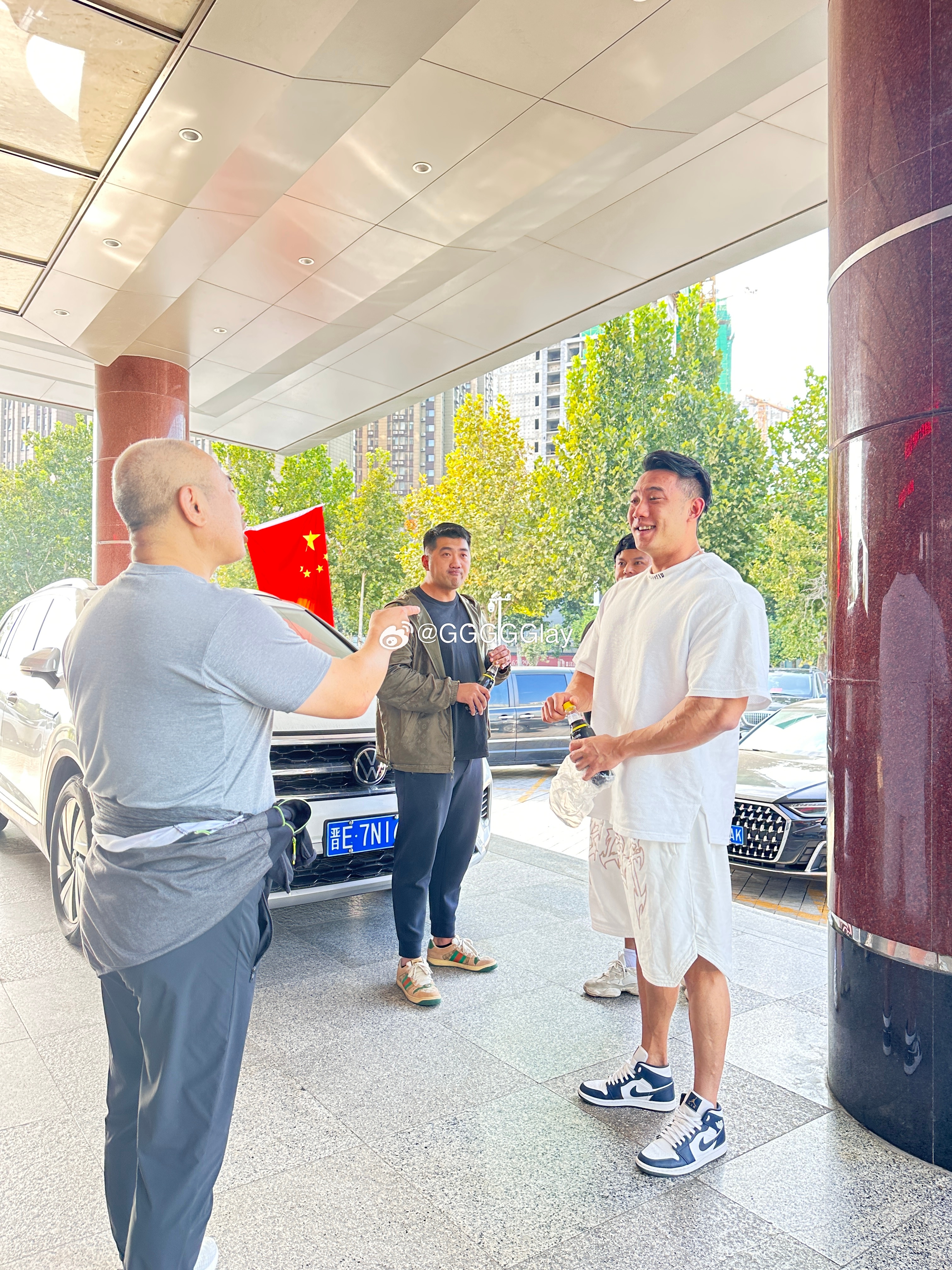 你是不是忘记了你还有微博这件事 ！ 🥷#运动打卡##运动就是坚持##裤子##完