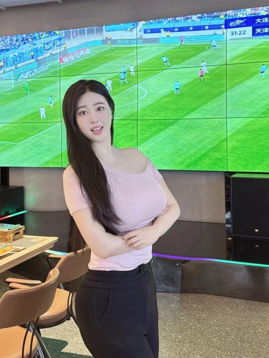 热爱无时差看球不宵停