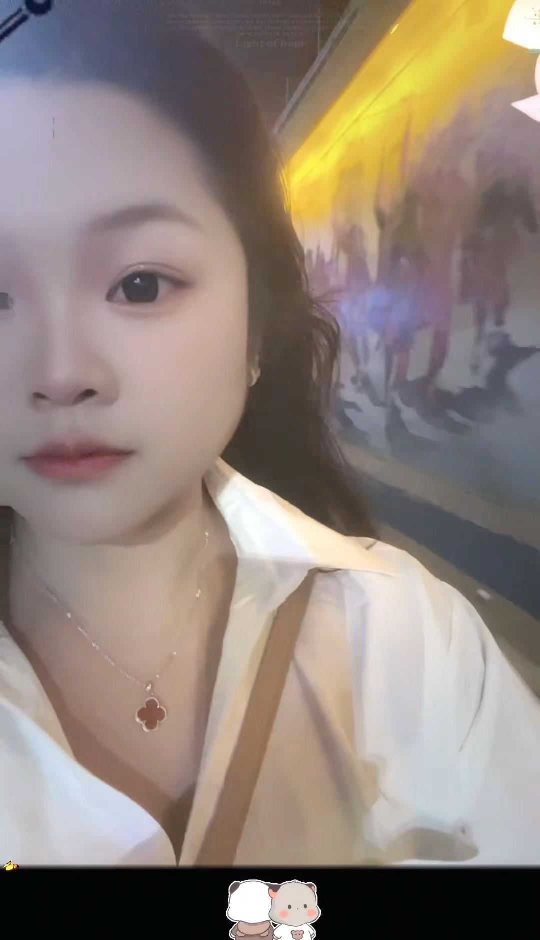 只想把自己养的越来越快乐 平静，其它的 都不太感兴趣💓。