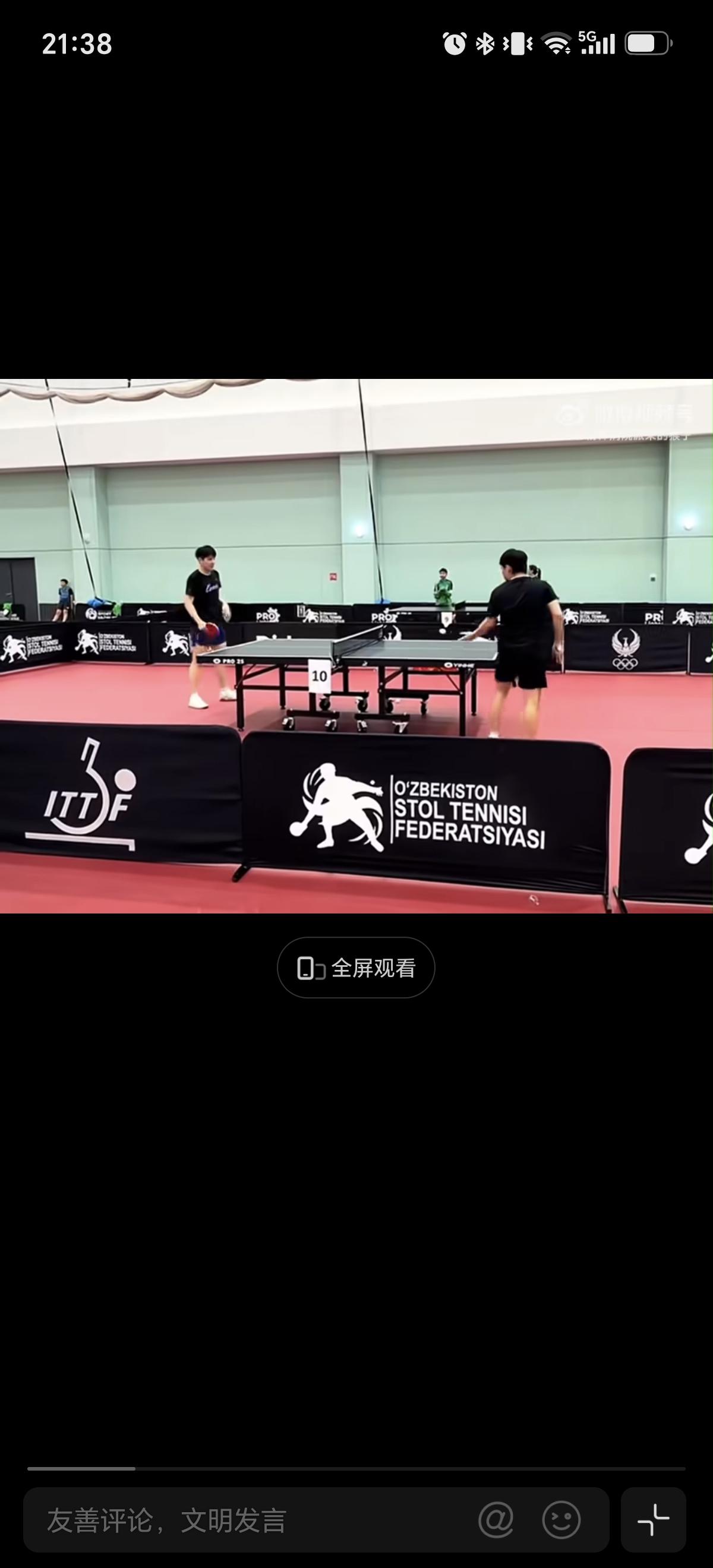 10月19日林诗栋和黄友政赛前训练，两个人还是配合很不错的，看着你来我往的训练，