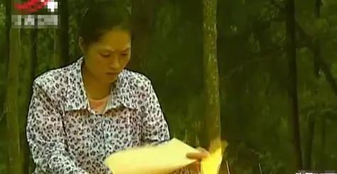 “这是诈尸？”2012年四川一女子清明节回老家扫墓，6天之后竟然离奇“死亡”。可