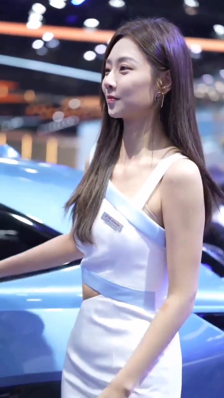 正月初八诸事皆发，前路坦途，事业发，紫气东来。