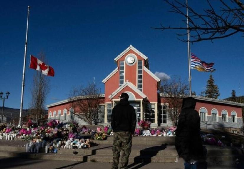 加拿大学校枪击案受害者家属起诉 OpenAI，反对枪手使用聊天机器人。
在加拿大