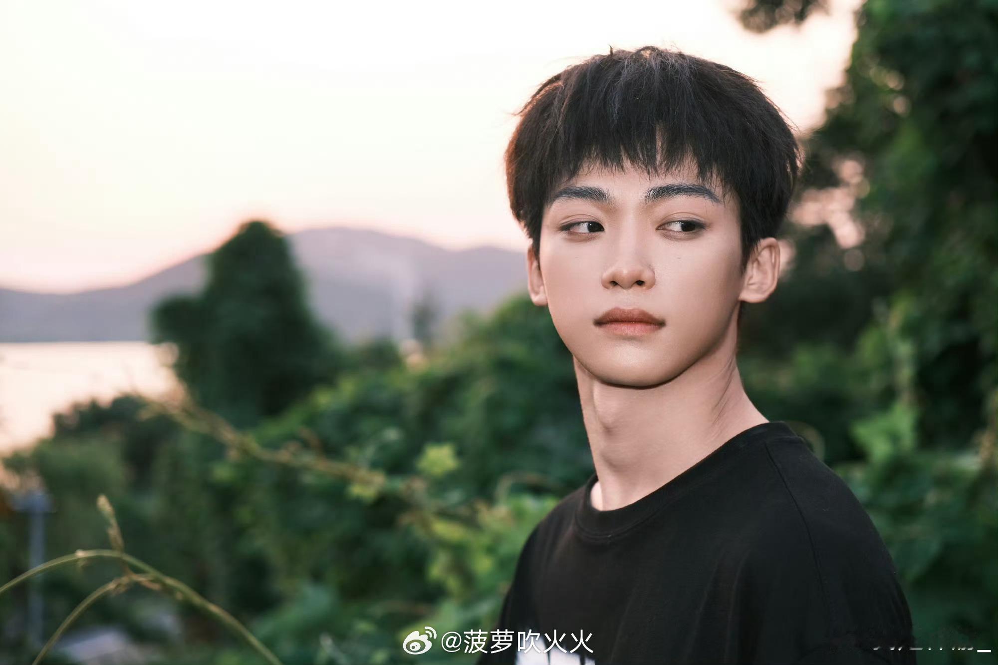 小鱼好乖[哇]告别了那个夏天，期待下一个夏天！ ​​​