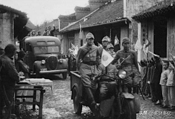 长春广场血拼1小时！刺刀肉搏血淹脚踝，死仇部队杀到同归于尽
 
第一次解放长春期