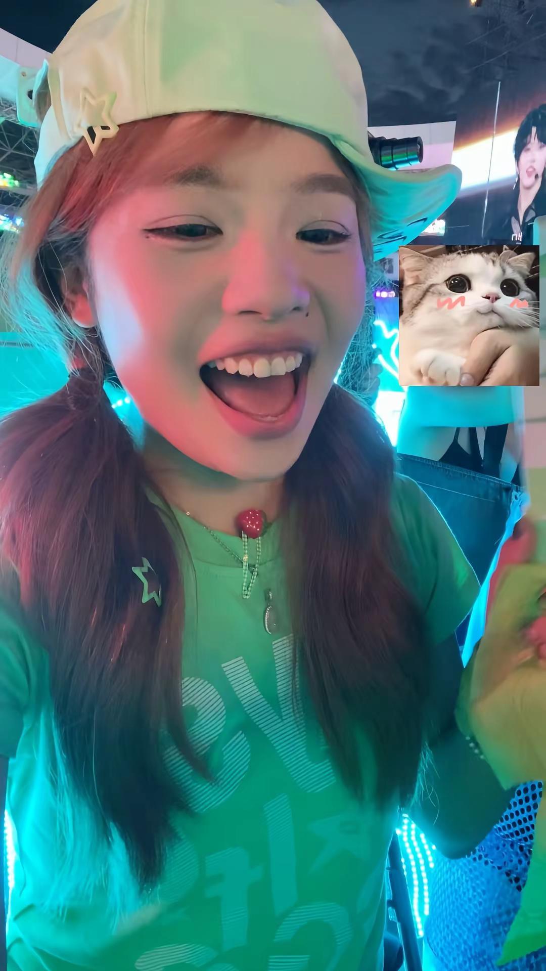 灰暗的心竟然开始变鲜活 你的存在治愈我 终于用上这首歌了 明天见🥹