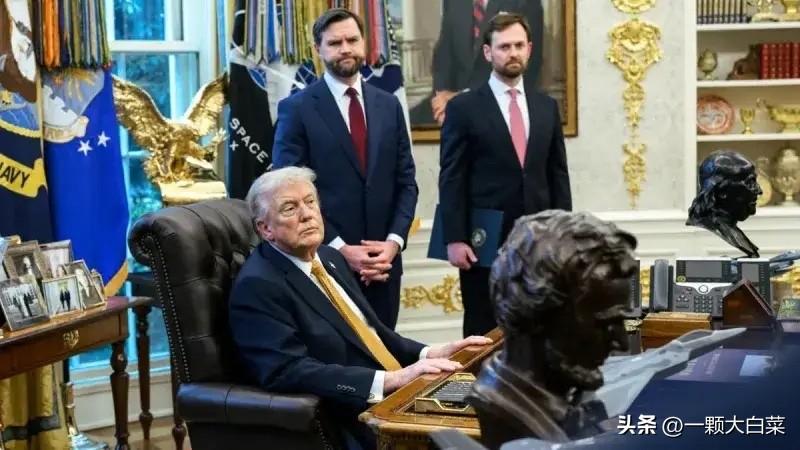 地面战马上开打了！

3月30日，特朗普在接受《金融时报》采访时表示：“我正在考