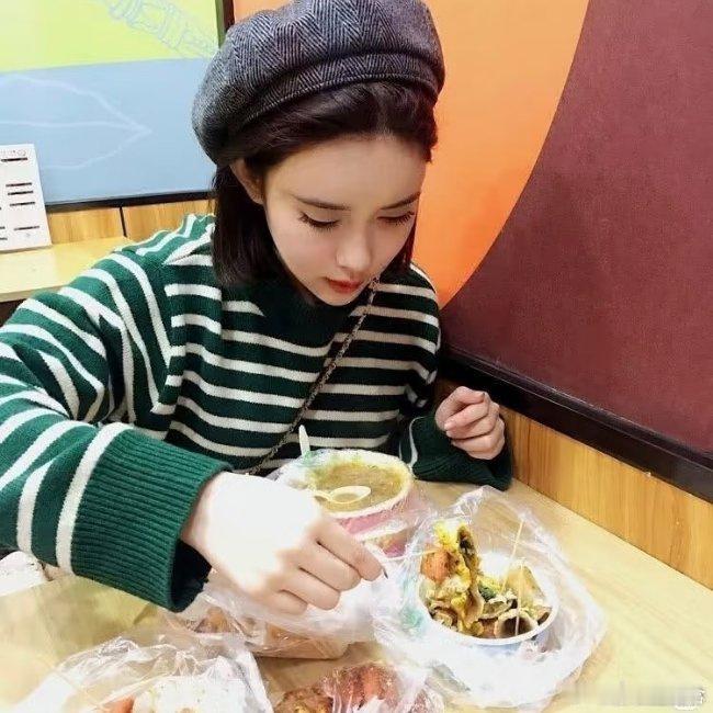 孟子义好朴实的夸奖孟言孟语又上新啦😂孟子义在《食神·百厨大战》给出魔性点评，简