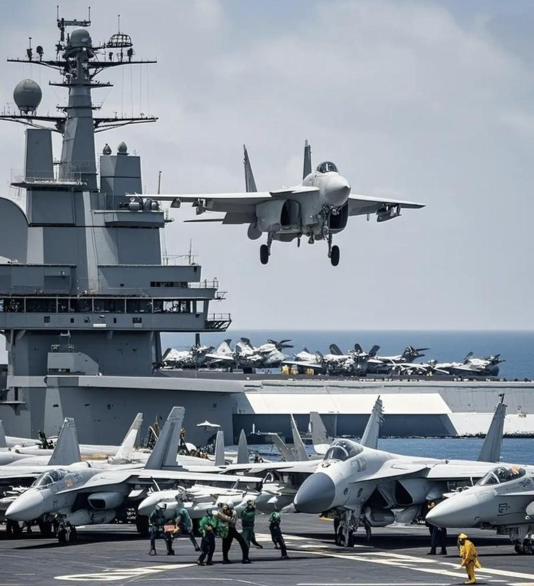 076型两栖攻击舰搭载的舰载机类型可搭载攻击-21隐身无人机、制空无人机等固定翼