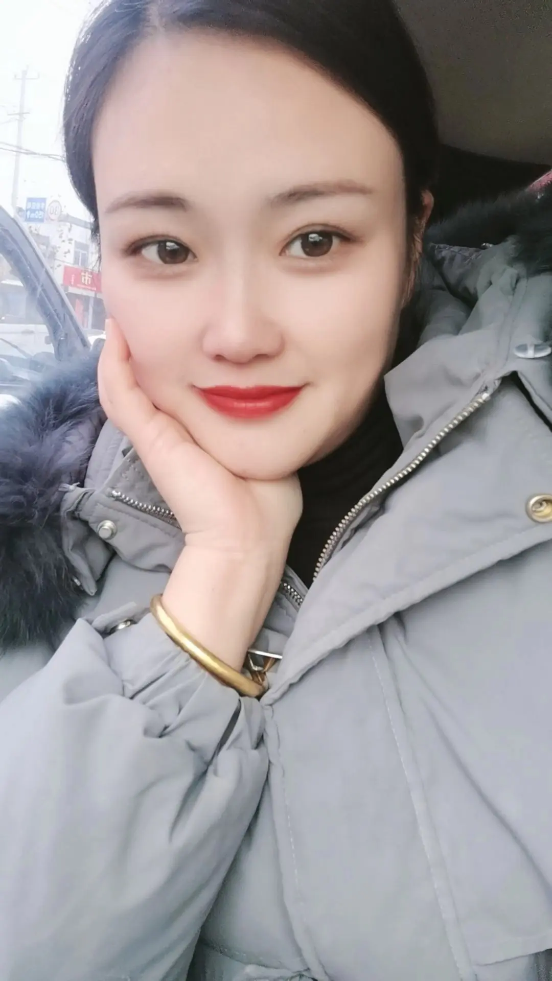 你不必害怕婚姻会磨灭热情，真正好的感情，会在柴米油盐里慢慢沉淀，变成安...