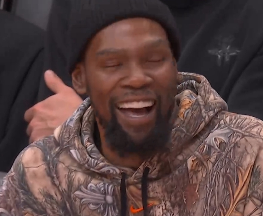 杜兰特笑得很开心 湖人vs火箭nba季后赛 杜兰特终于笑了