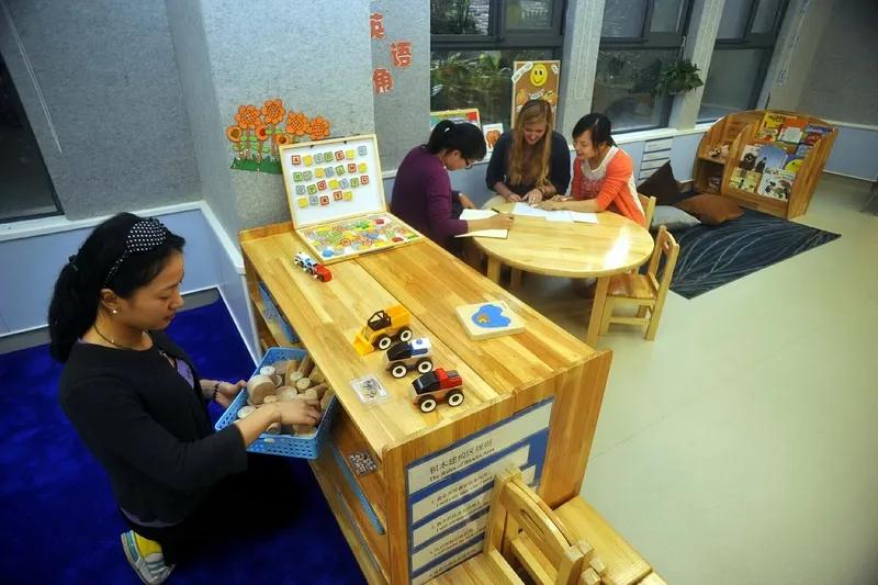 2025秋季学期起，学前一年的保教费给予免除。

学前一年一般指的是幼儿园大班。