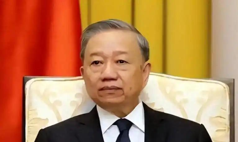 越南现在怕是越琢磨越后悔——当年若不在谈判桌上卡中国脖子，中南半岛的物流命脉哪能