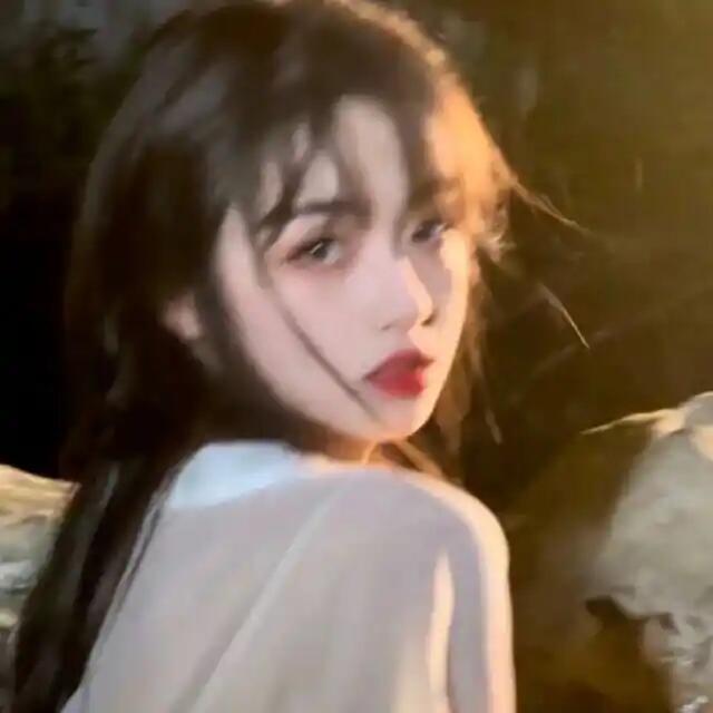 亲爱的 你并不是一个值得托付的人 盖住你所有缺点的 是我的爱. ​​​