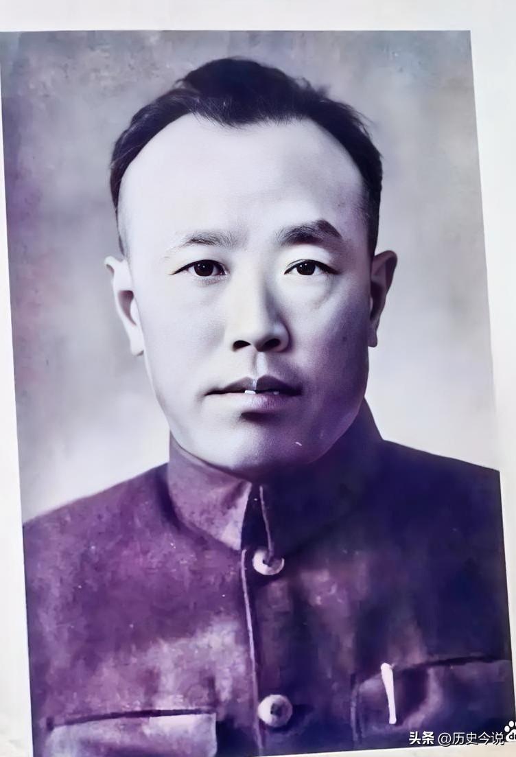 大别山隐秘坚守者何耀榜：刘伯承为他落泪，敌台竟成我军信使
 
阅读此文前，诚邀您