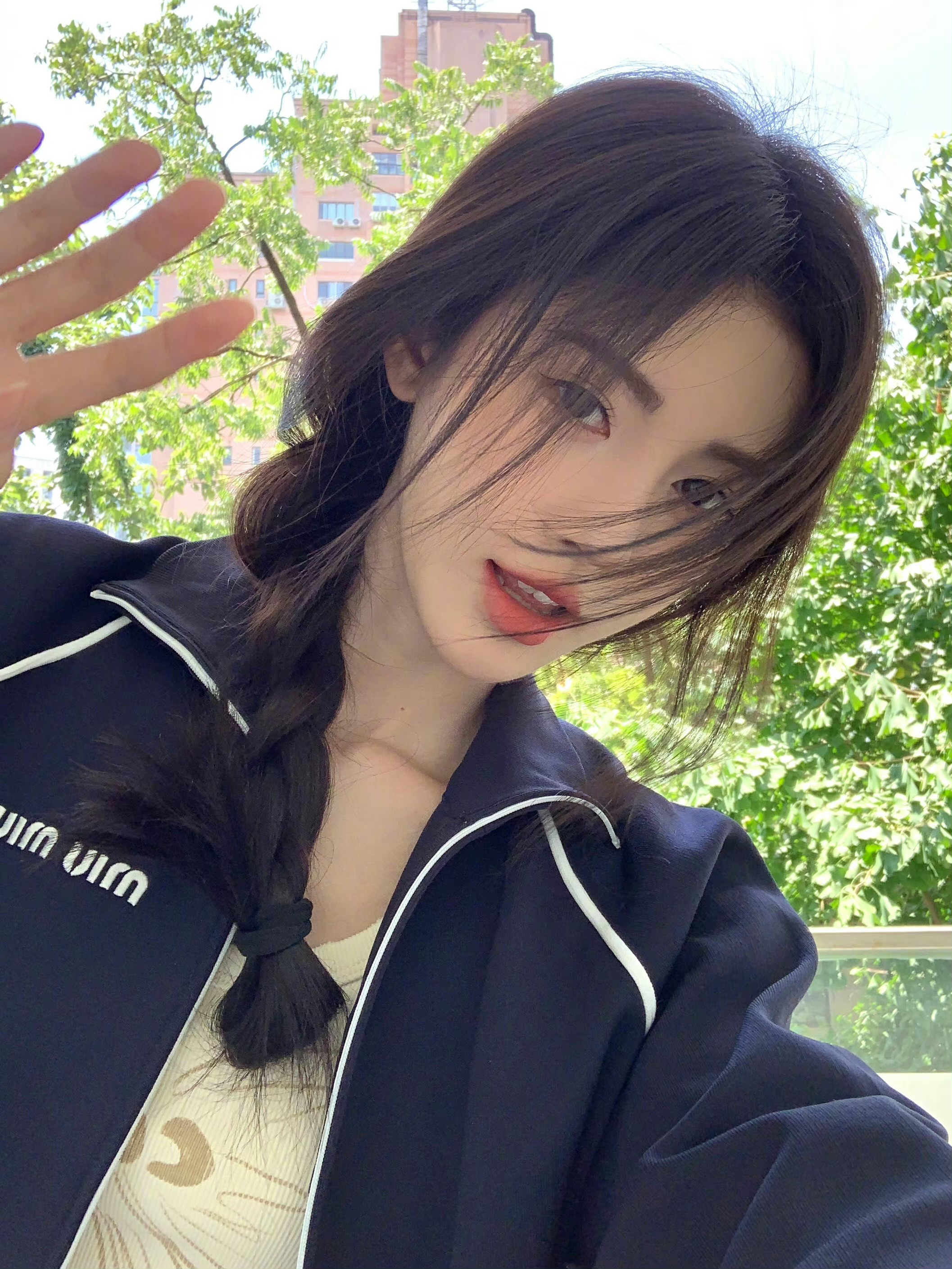 鞠婧祎  jjy鞠婧祎姜黎非 jjy鞠婧祎苏绿夏 掉落人间，你像丘比特赐予我的首