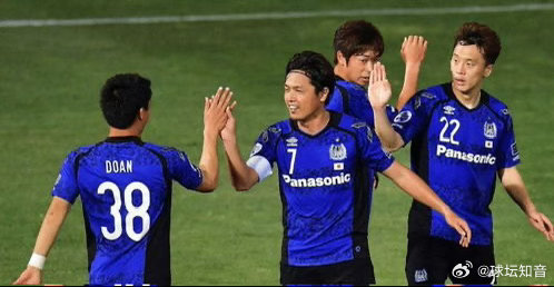 003 日职 福冈黄蜂VS 大阪钢巴足球          福冈黄蜂在新赛季日职