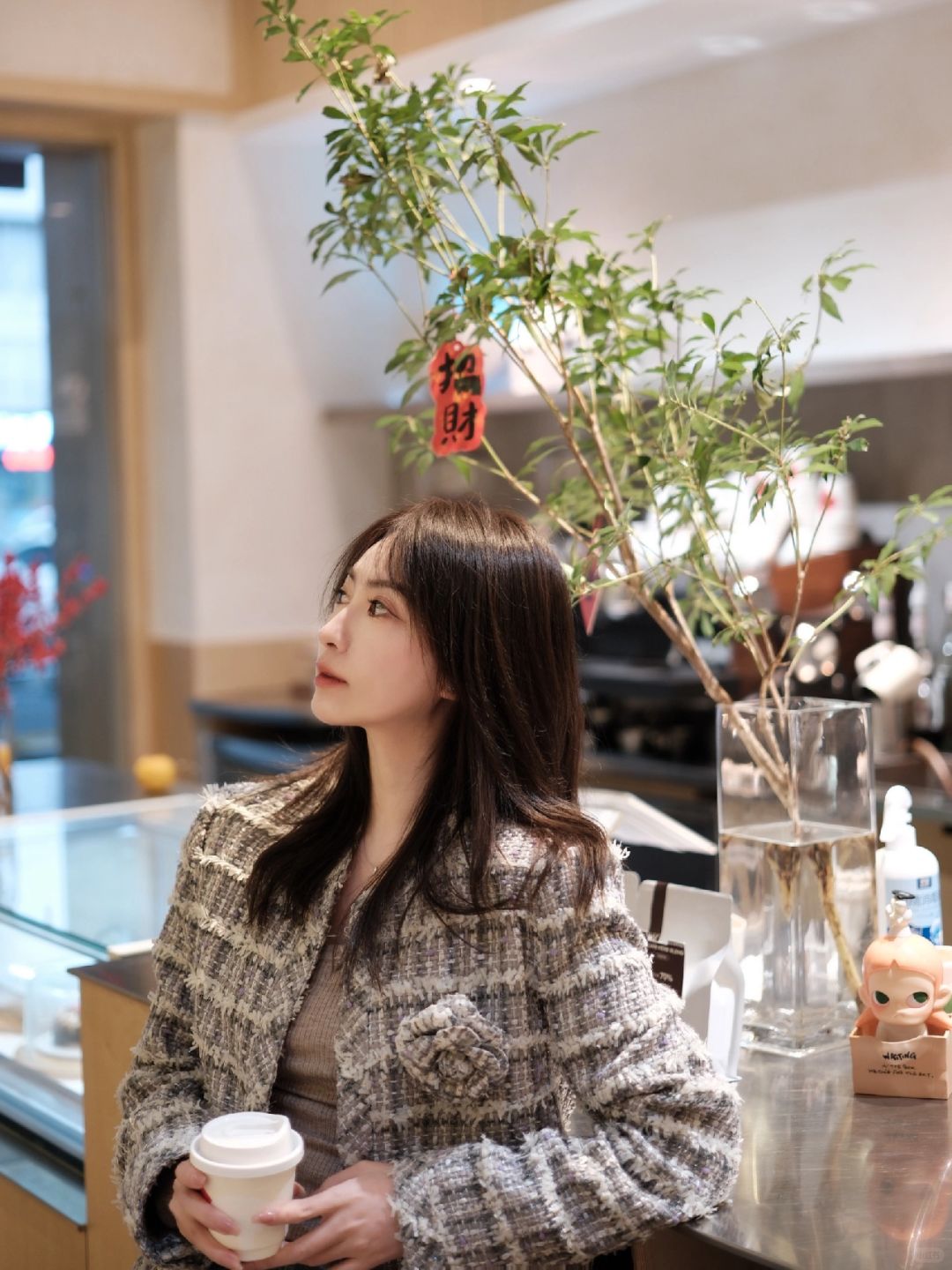 雨天躲进一家寓意满满的咖啡屋☕️
