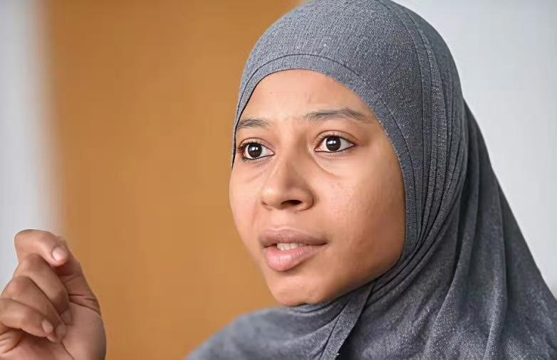 肯尼亚17岁女孩来华寻根！600年祖训就8个字：我们是中国人，要回家

肯尼亚女