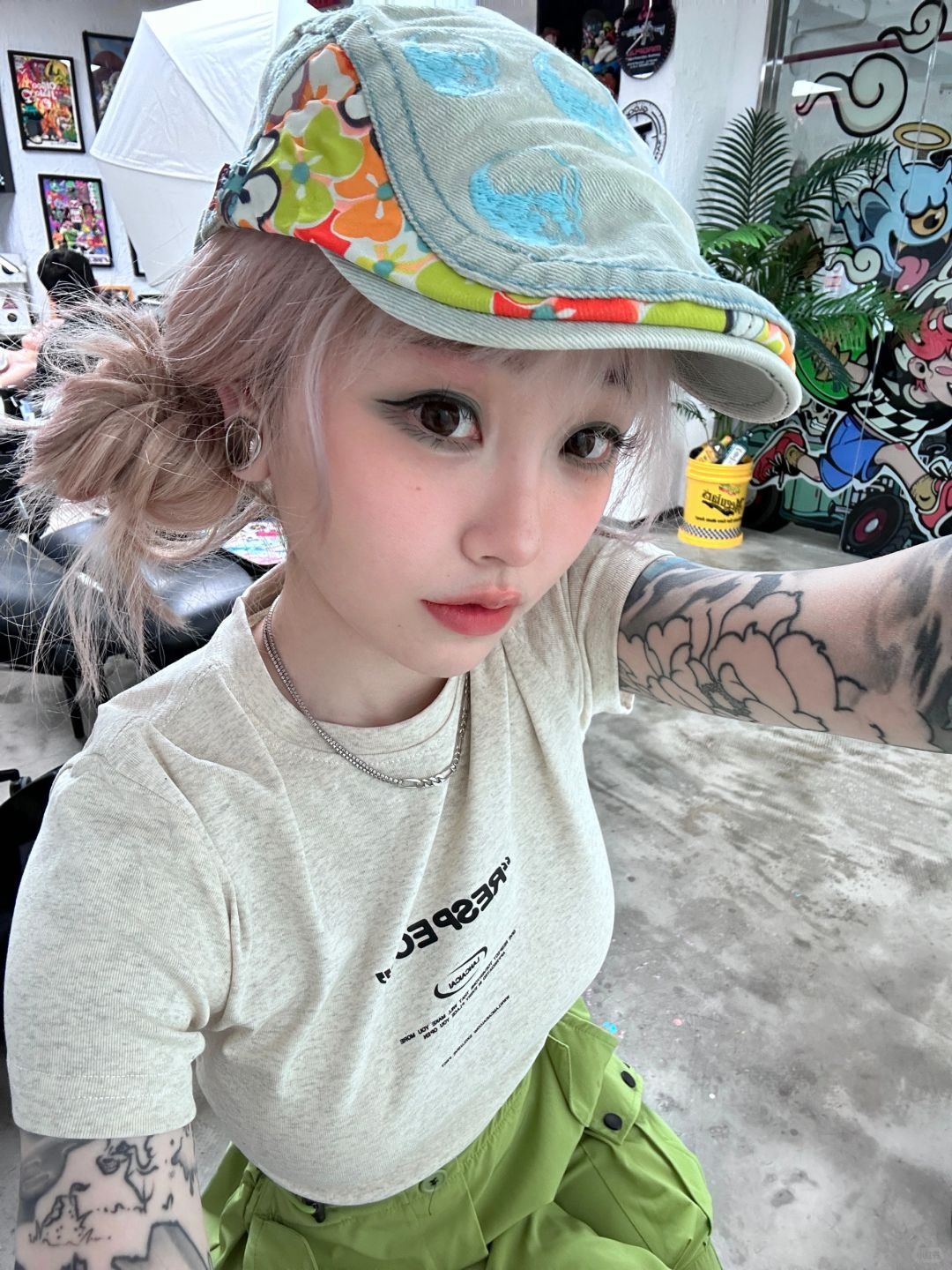 大脸 攻击(´･ω･`)biubiubiubiu