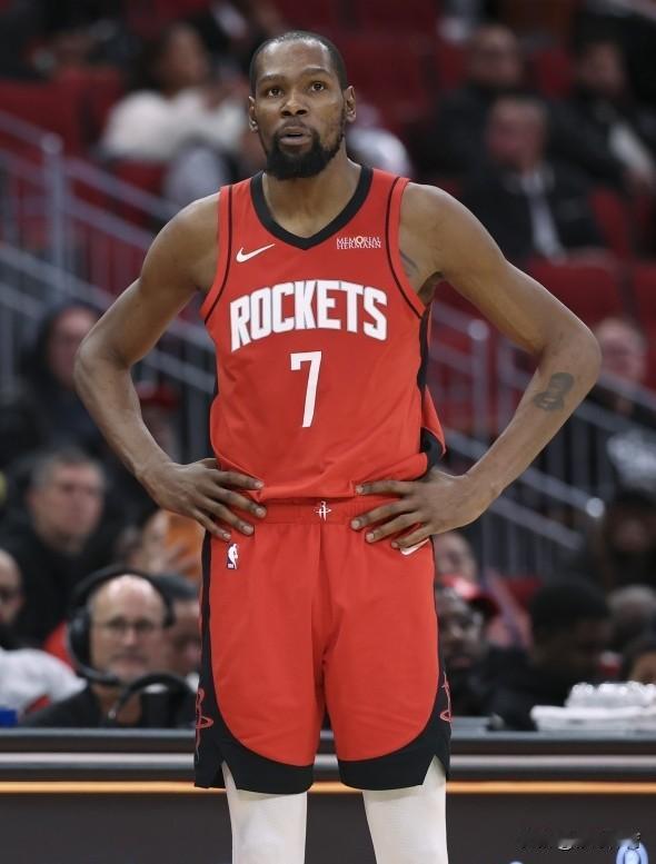 杜兰特：我拿5000多万美元薪水，上场时间多是应该的！

1、对阵76人，杜兰特