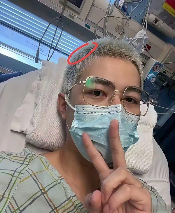演员陈学冬实在是内娱最惨打工人，这两年一直不见他踪迹，还以为是自己退圈了，没想到