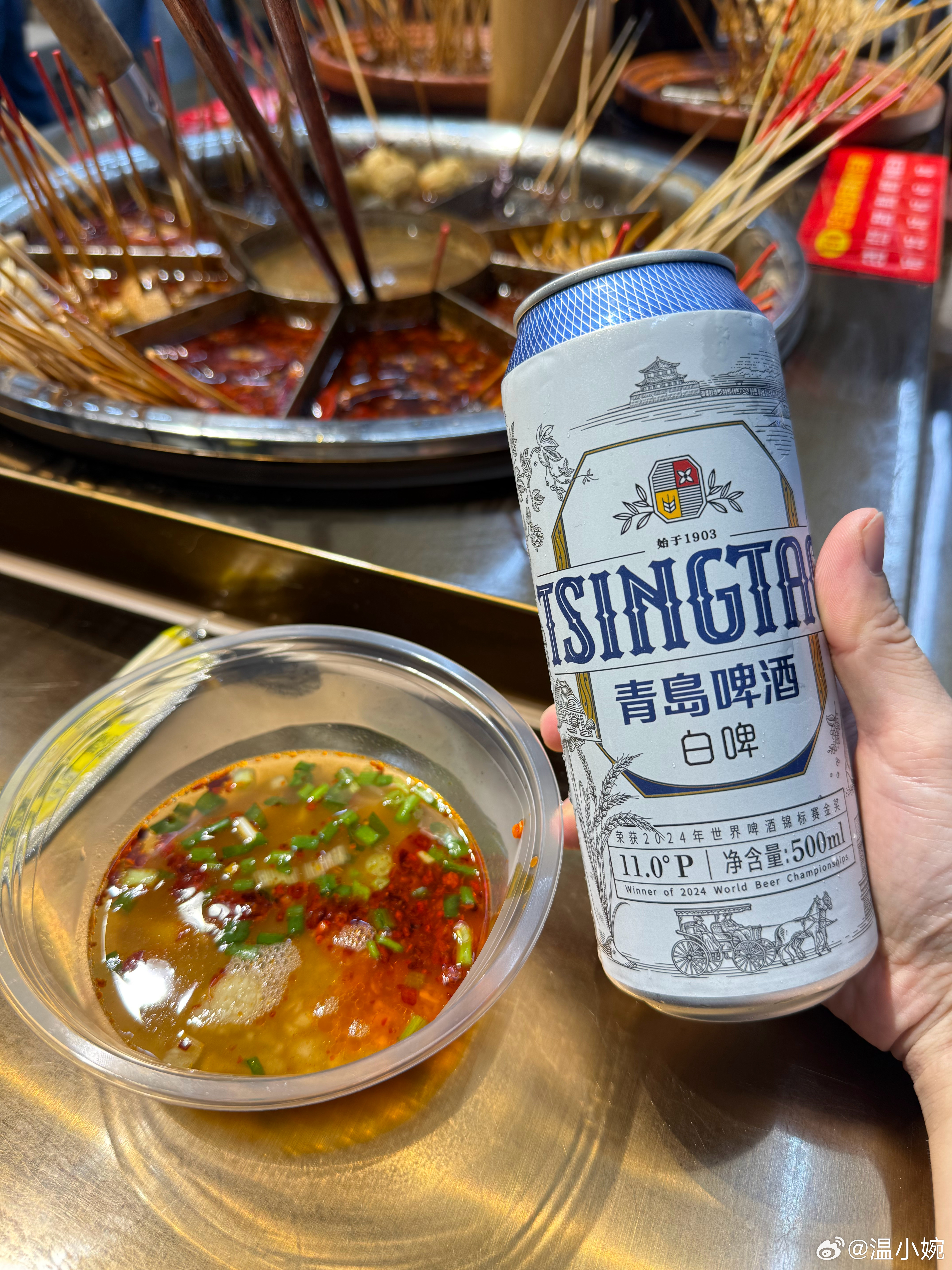 嘿嘿，妈妈下班了，出来快乐一下～ 