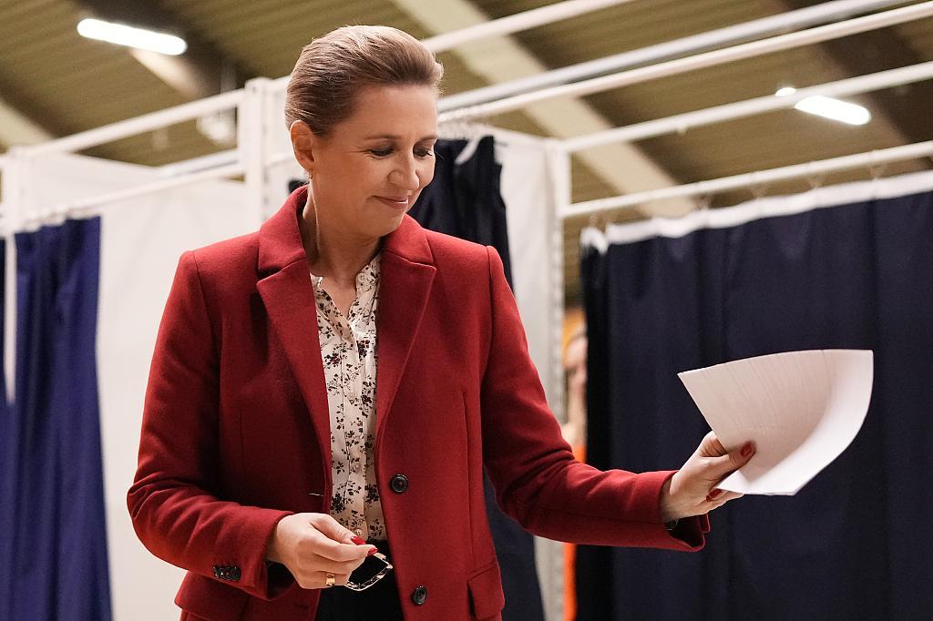 丹麦首相说：美国袭击格陵兰岛，北约将解散。
丹麦是没威胁喊威胁，结果美国上门威胁