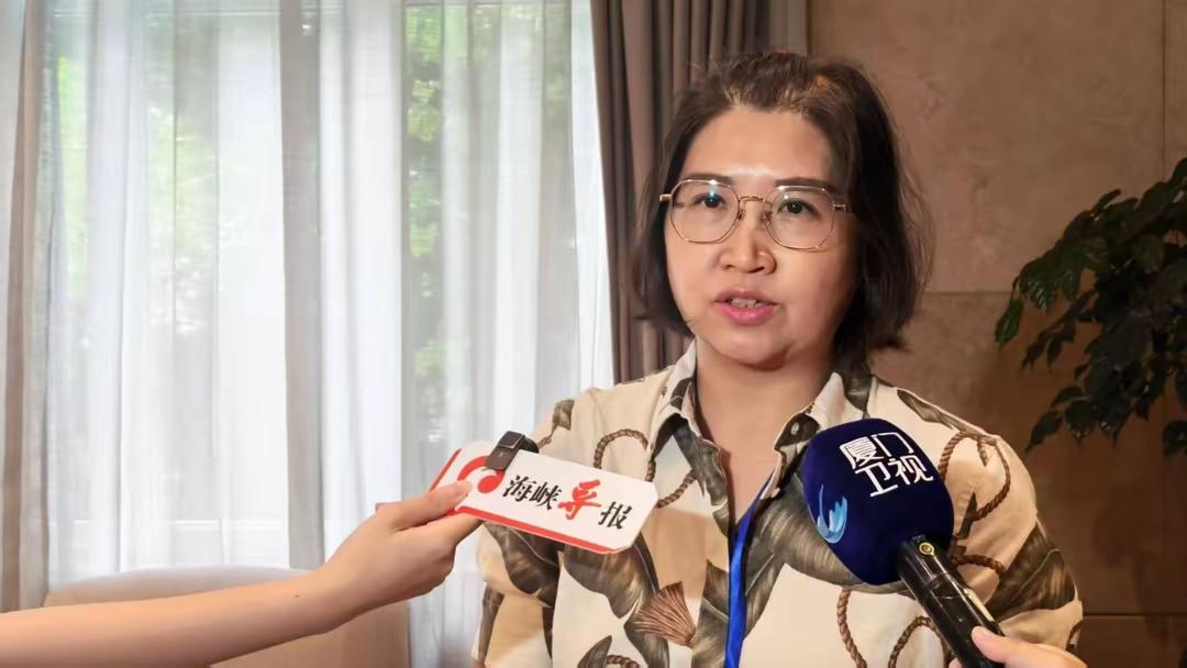 孩子听信谣言说大陆危险，台学者带娃游成都后彻底改观：亲身走一趟谣言全破！
   