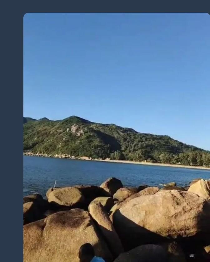 这十种人，建议少来往
 
人际交往中，选择同行者至关重要，以下十种人不妨减少来往