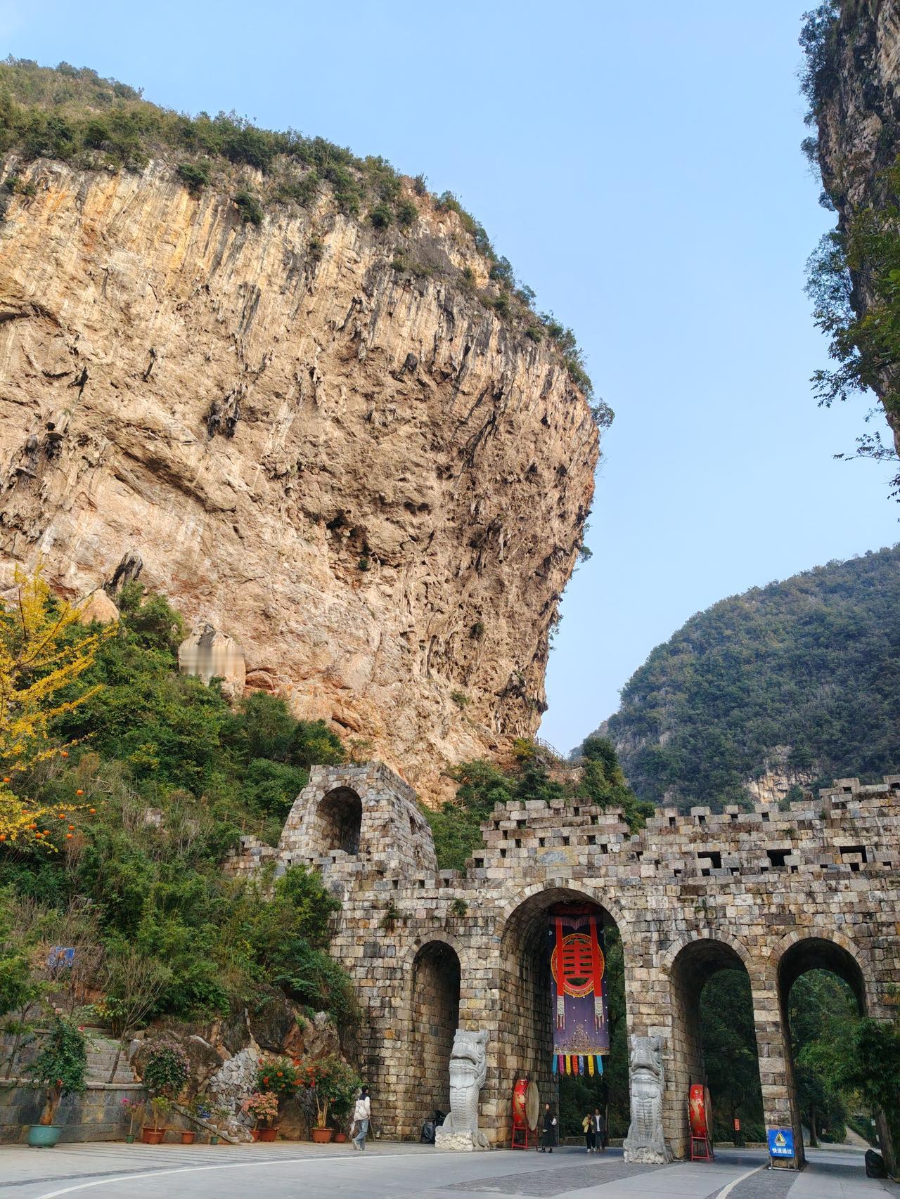 我们要像私募股权，量化交易，大机构，大资金们一样，只要锁定利润，就要毫不犹疑的卖