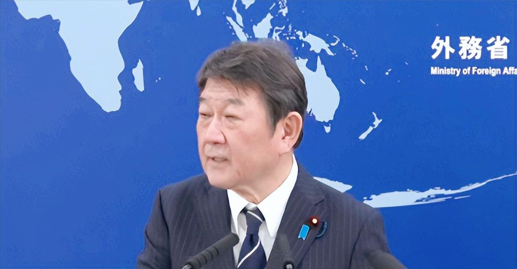 日本还好意思说？美日首脑见面的正经场合因为一句话瞬间引起热议，珍珠港旧事被重提，