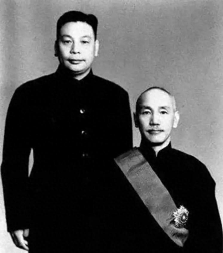 台湾第一千金蒋孝章到底有多美？她29岁出席蒋介石寿宴留影，优雅风采令人惊艳！
1