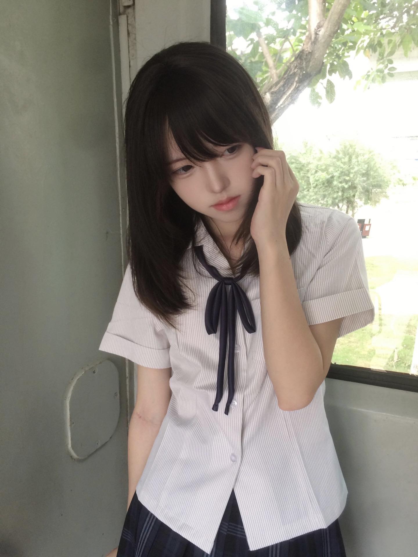 我也是你青春中轻描淡写的一笔吗。