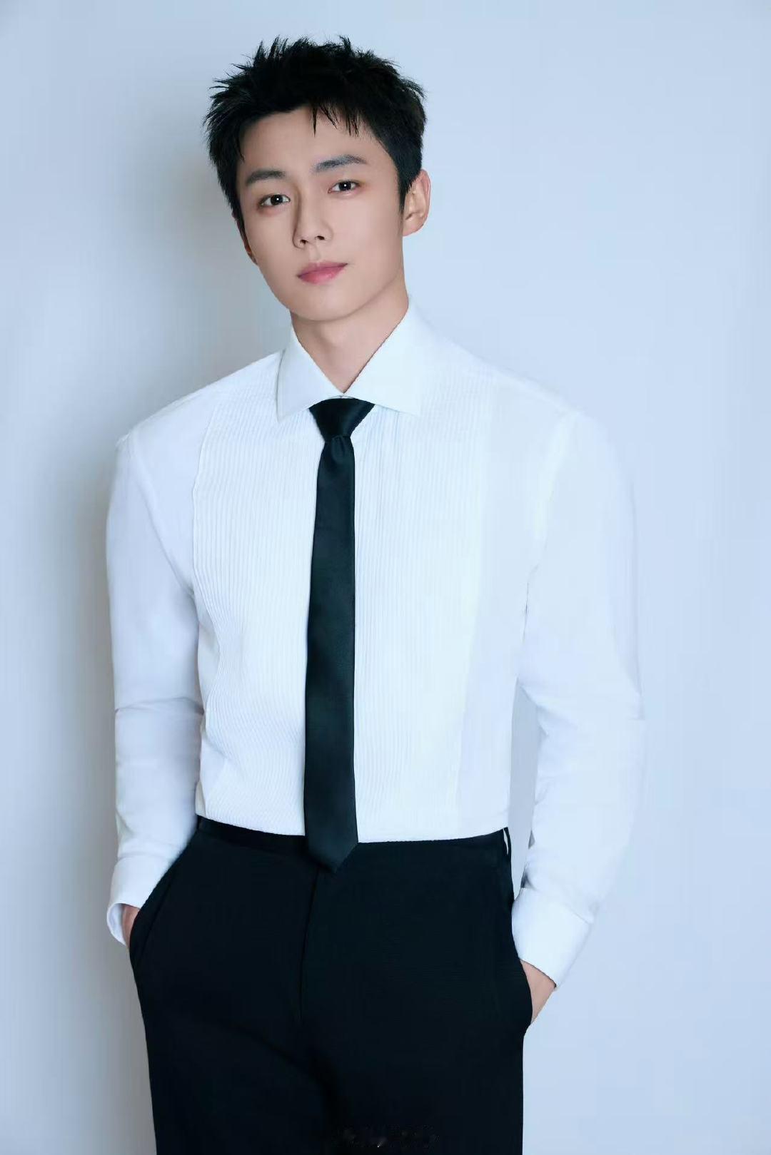 翟子路公式照翟子路重拍公式照翟子路重拍公式照 