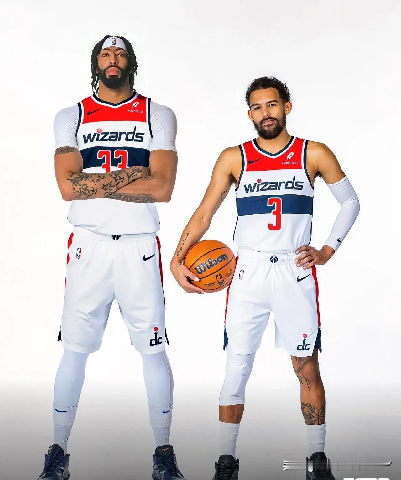 劲爆交易，特雷杨联手浓眉加盟奇才，这下奇才是真要“扬眉吐气”了。
 

独行侠把