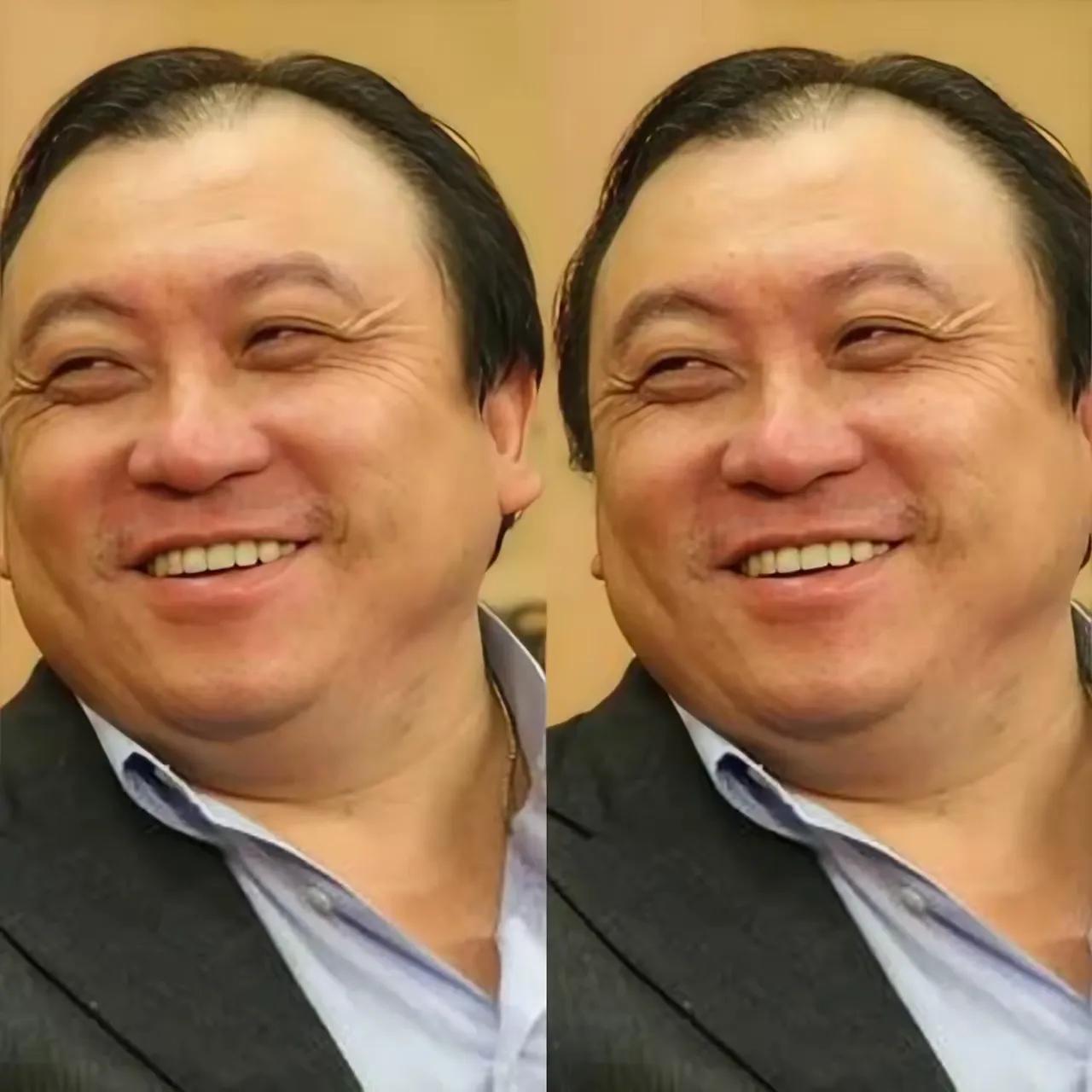 王晶父亲去世后，按遗嘱王晶能拿一半遗产，剩下才归4个妹妹。

​他倒好，直接让律