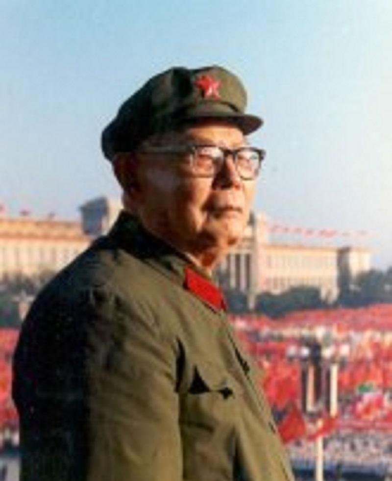 1955年授衔前夕叶剑英主动请求降低军衔，称自己最多只能被评为大将，这是历史的结