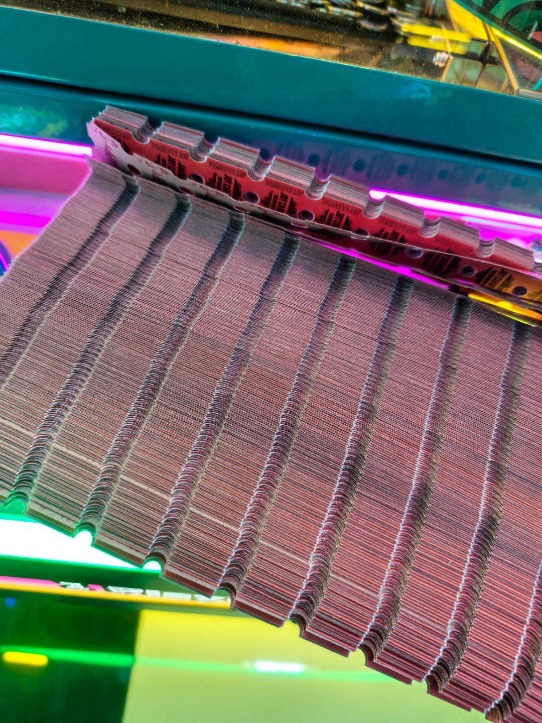 给儿子换小玩具去 