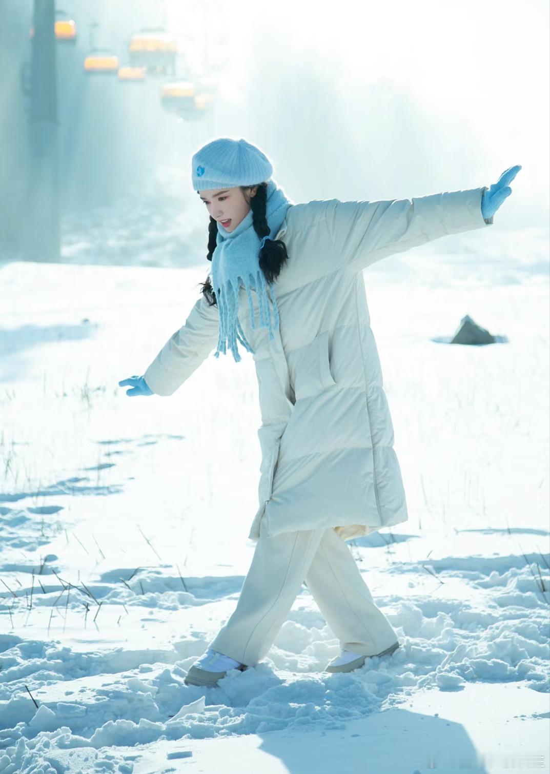 人总是在怀念反季节的事物[亲亲][亲亲][亲亲]大热天看看公主之前的营业照一下就