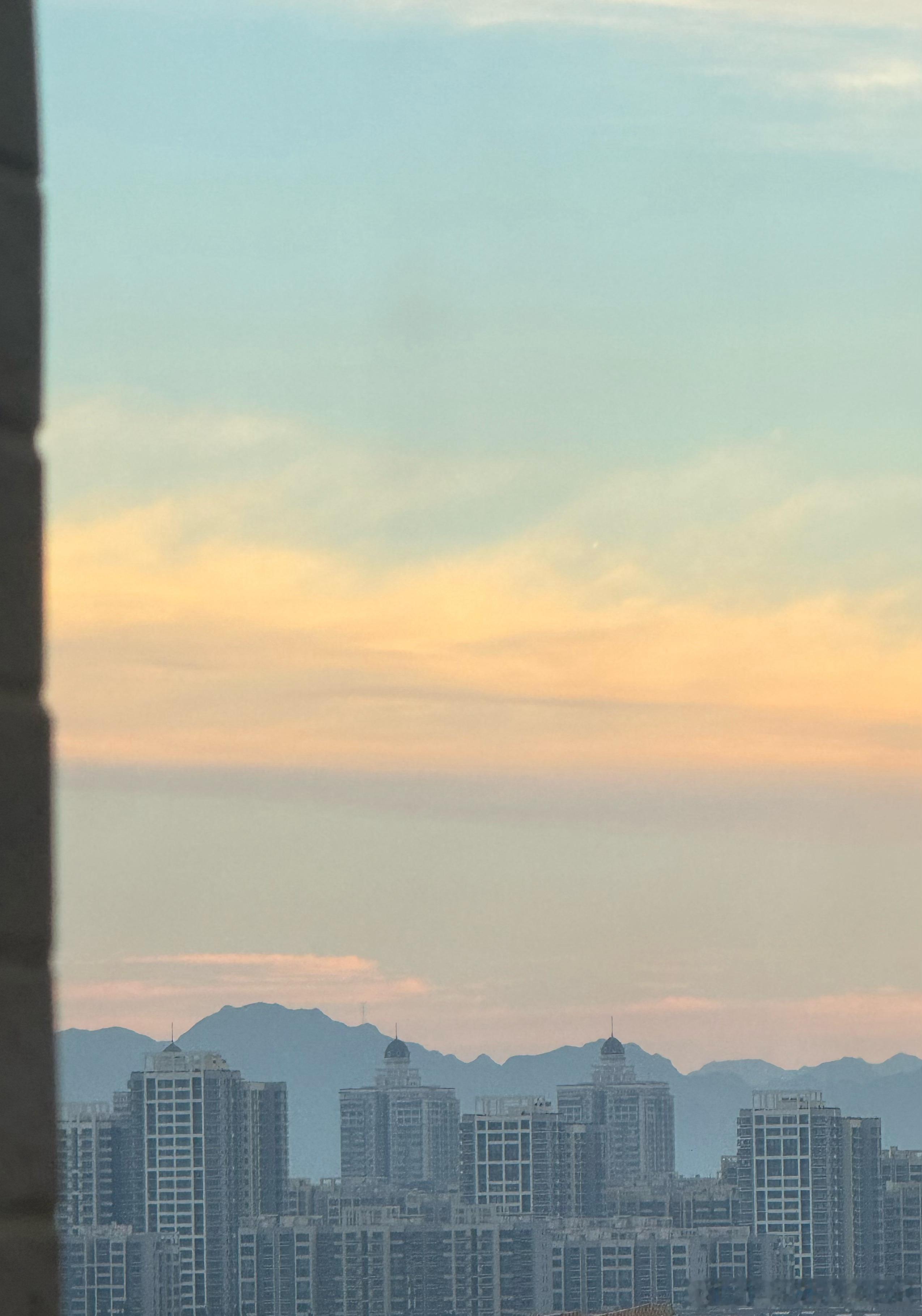 早安 送你一片橙色的天空 