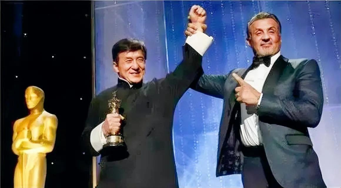 成龙曾经说过：“像《战狼》这样的军事电影无法在国外取得成功，更无法进入国际市场。