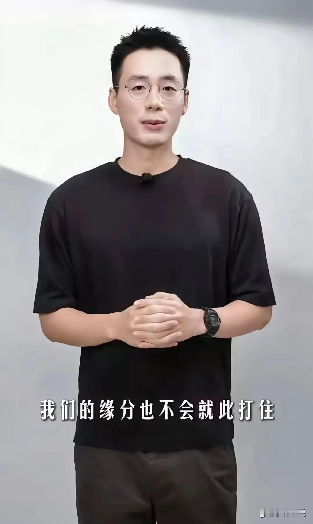 东方甄选的主播顿顿离职了，成为继董宇辉之后的又一位离职主播。

离职后的他，不知