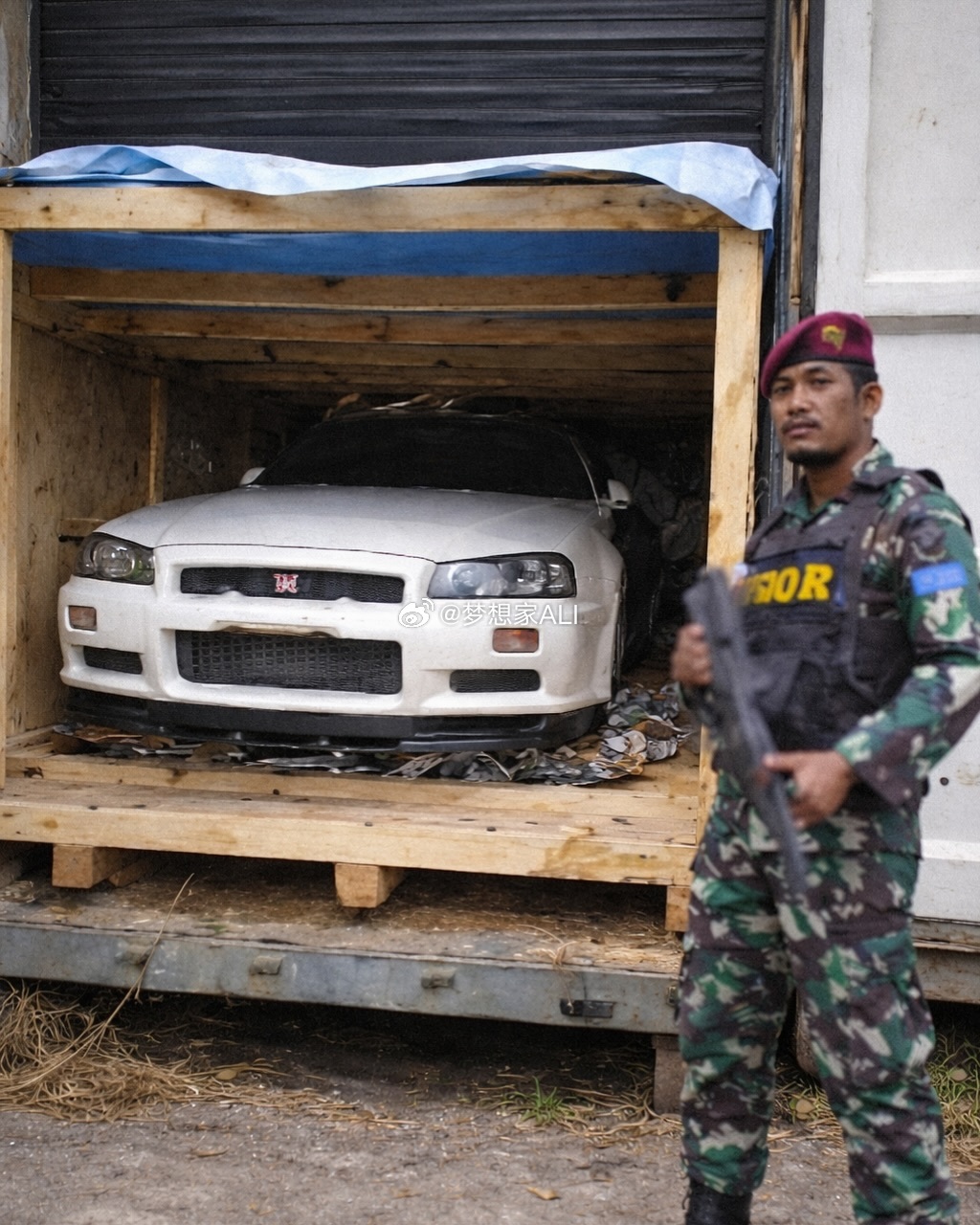 印尼海关查封的两台走私GTR🛃梦想家ALI