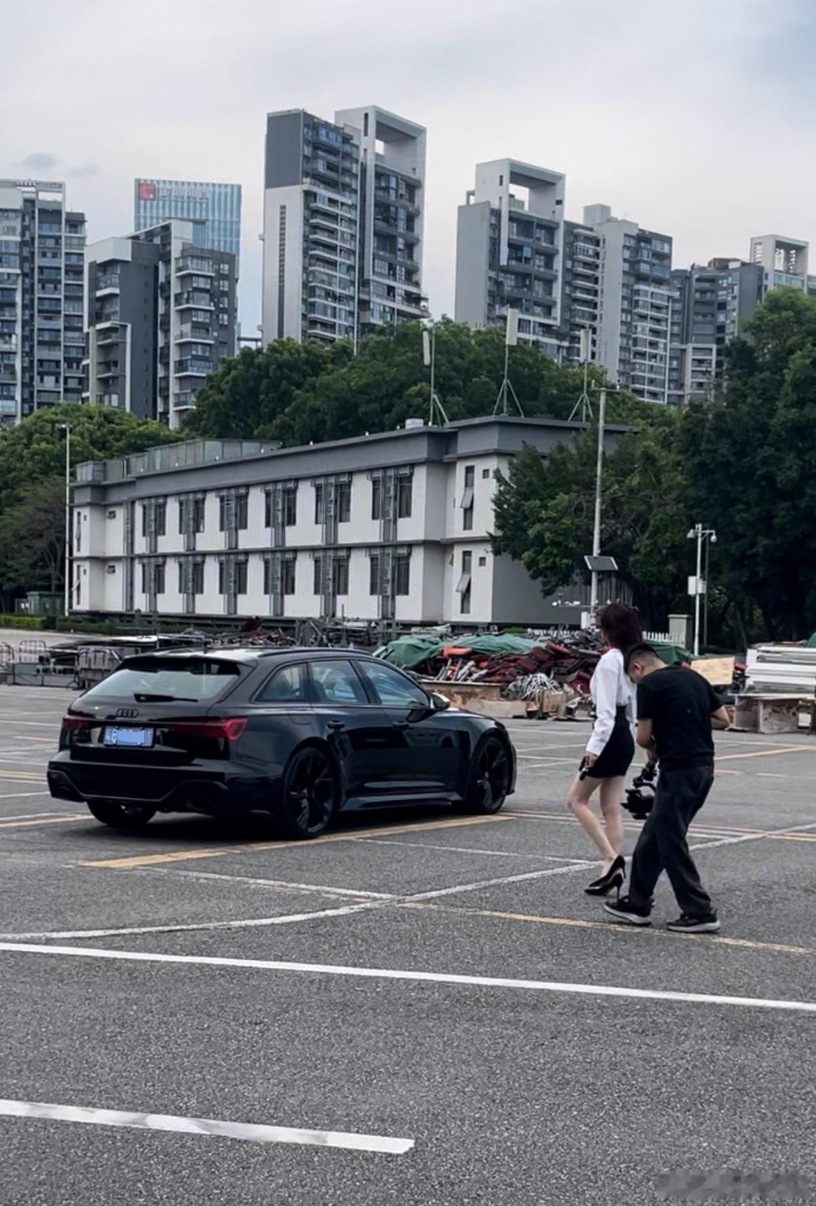 预告地表最强买菜车[二哈] ​​​