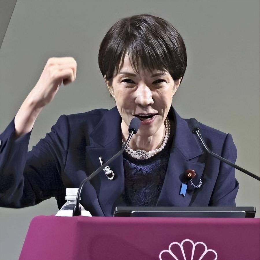 万万没想到，日本的报应这么快就来了！根据日媒透露，高市内阁支持率下滑了5个百分点