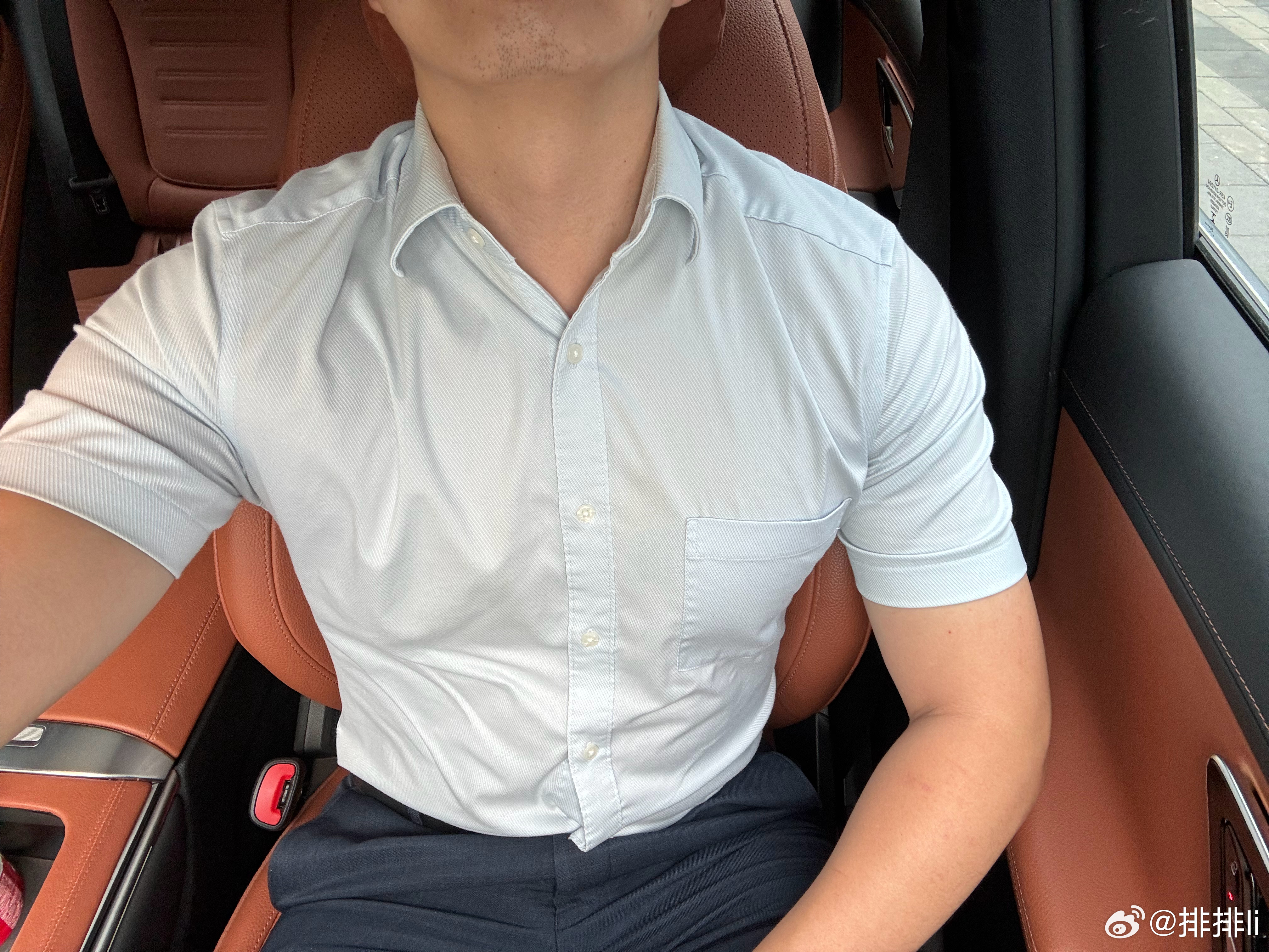 上午过来帮忙给同行的好朋友做一下评委，明天还要半天班，给经理做培训。明天下午去武