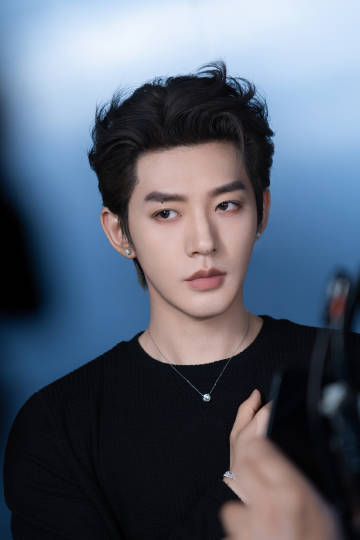 邓为星品影响力top1 邓为dior登顶星品影响力 邓为星品影响力top1，咱就